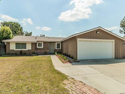3854 E Holland Ave, Fresno, CA, 93726