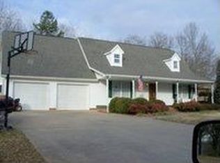 135 Olive Dr, Mooresboro, NC 28114