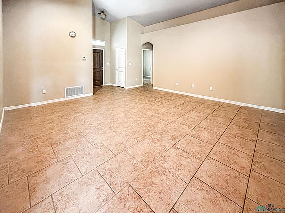 5th image of 1835 Lanette Dr