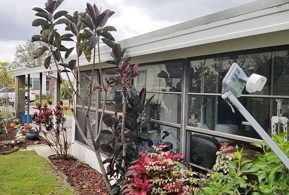 2nd image of 930 Jacaranda Dr
