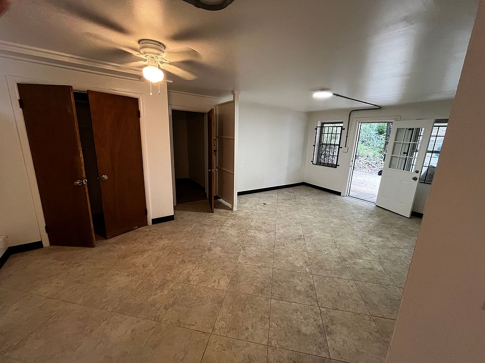 1st image of 5025 Sunnyside Ave #2