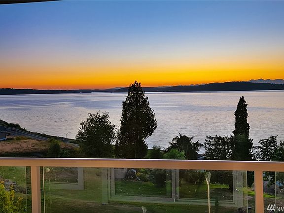 5th image of 2403 Steilacoom Blvd SW
