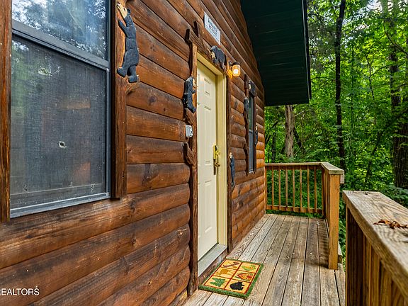 3rd image of 2036 Ridge Rd #14