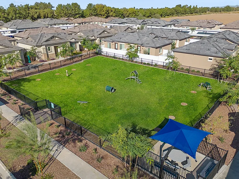 Vlux at Queen Creek — Photo 21