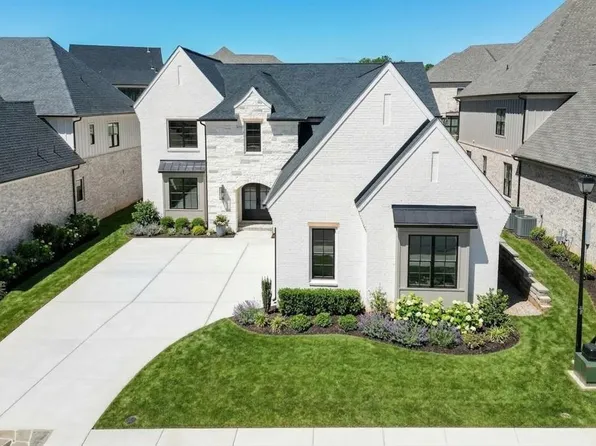 2457 Rock Maple Dr, Braselton, GA 30517