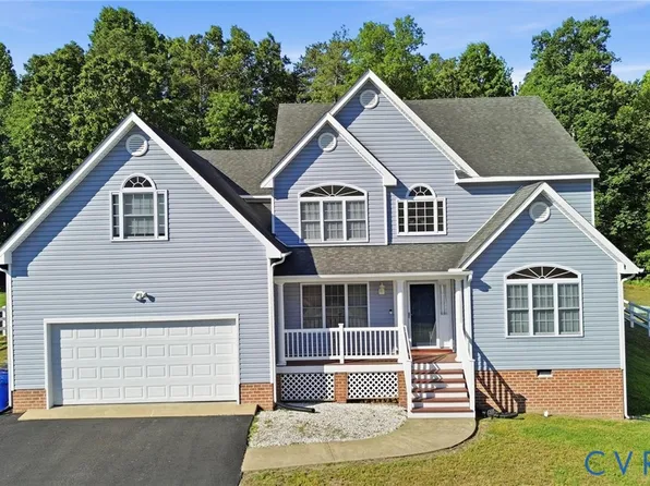 19267 Brevard Dr, South Chesterfield, VA 23834