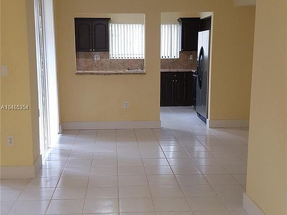 5th image of 8211 NW 191st St