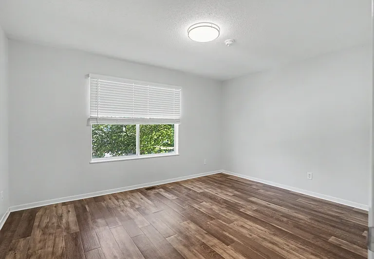 406 E 15th St #406F — Photo 14