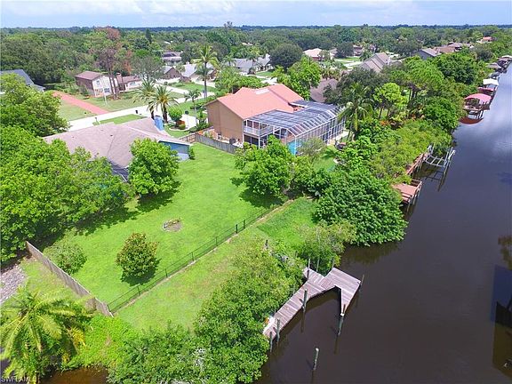 3rd image of 3944 Hidden Acres Cir S