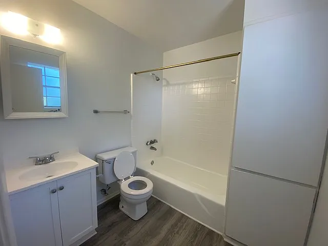 175 Burgin Ave #7 — Photo 9