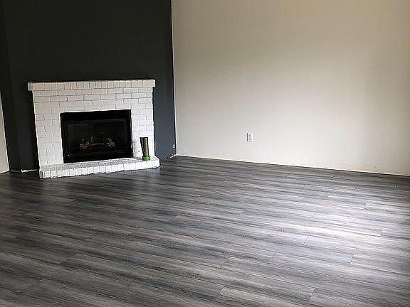2nd image of 355 Wales Ct