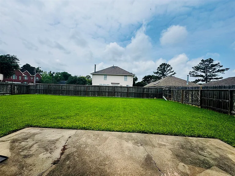 17118 Amber Ridge Dr — Photo 19
