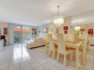 3113 S Ocean Dr APT 402, Hallandale, FL 33009