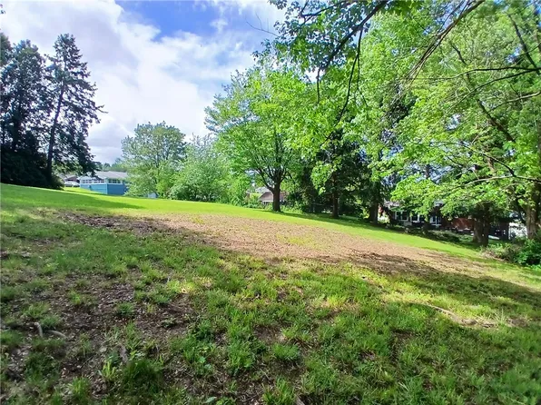 LOT 22 Spruce St, Latrobe, PA 15650
