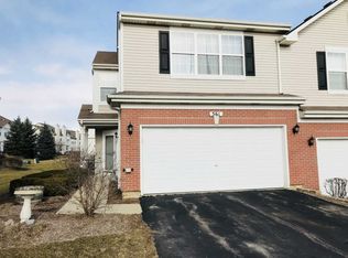 561 N Fox Trl, Round Lake, IL 60073