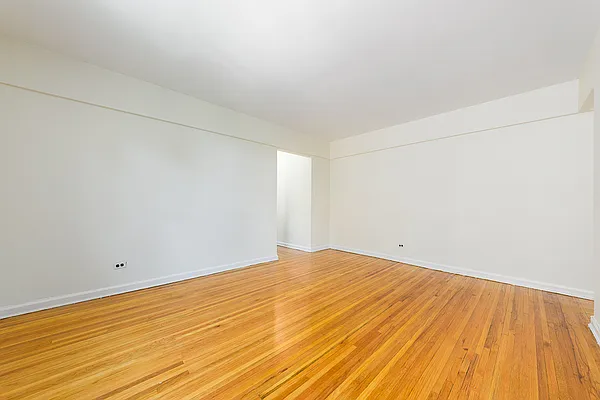 Rented by A&E Real Estate Management | media 4