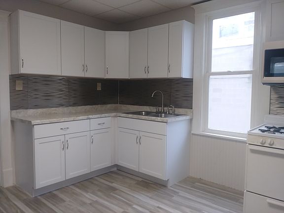 4th image of 17256 Oak Park Ave #1