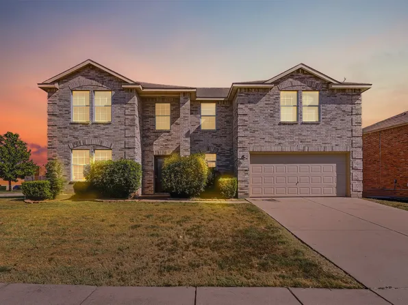 701 S Heights Dr, Crowley, TX 76036