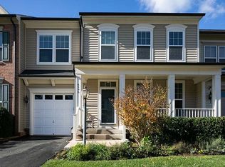 9346 Angel Falls St, Bristow, VA 20136