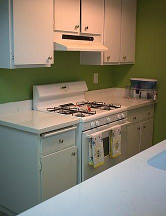 3rd image of 2298 N Indian Canyon Dr Unit B