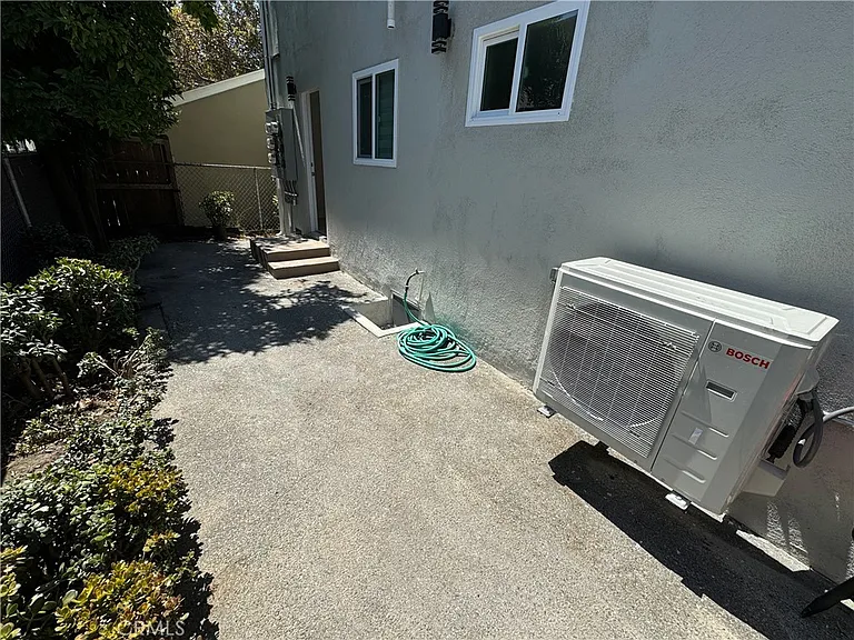 1206 E Harvard St #A — Photo 4
