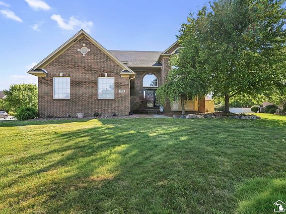 2nd image of 27012 Mary Ct