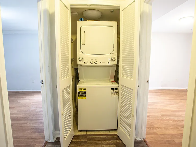 171 Clifford St #1 — Photo 14