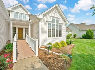 16 Dewberry Way UNIT 16, Suffield, CT 06078