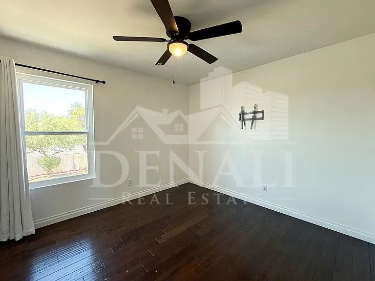 1249 W Kelly Ln — Photo 19