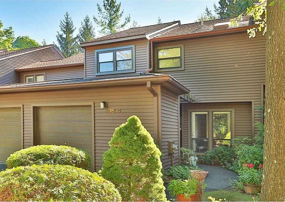 1st image of 164 Woods View Ln #1