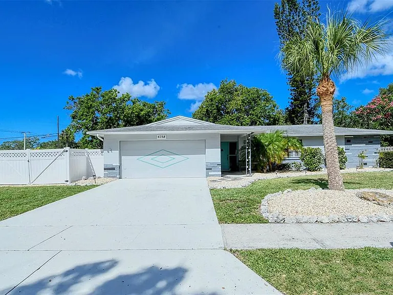 6758 S Lockwood Ridge Rd — Photo 48