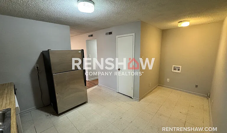 102 Kay Dr #2 — Photo 4