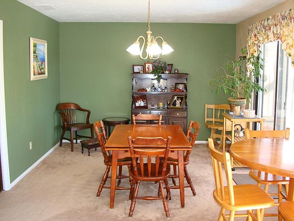 5th image of 415-82 Bramble Ln