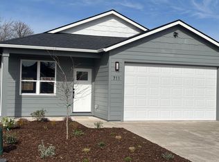 711 Dahl Pl #2, Medford, OR