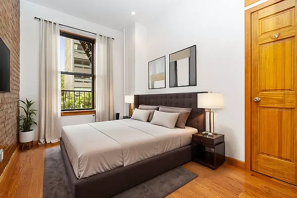 Rented by REAL New York | media 2