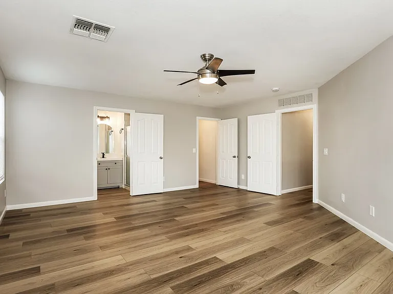 4015 S 59th Ln — Photo 9
