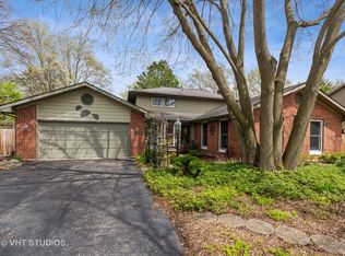 615 West Ln, Geneva, IL 60134