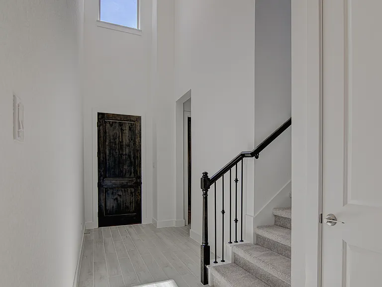 22300 Lago Lookout Ln — Photo 6