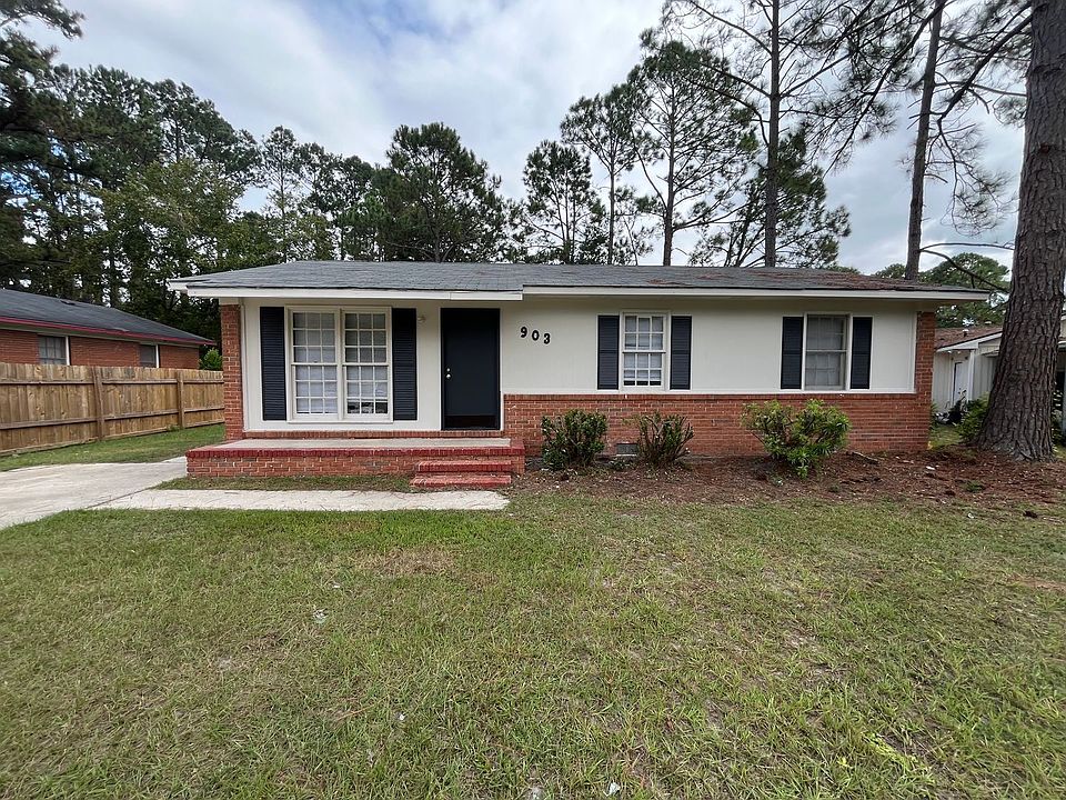 1st image of 903 Jamestown Dr