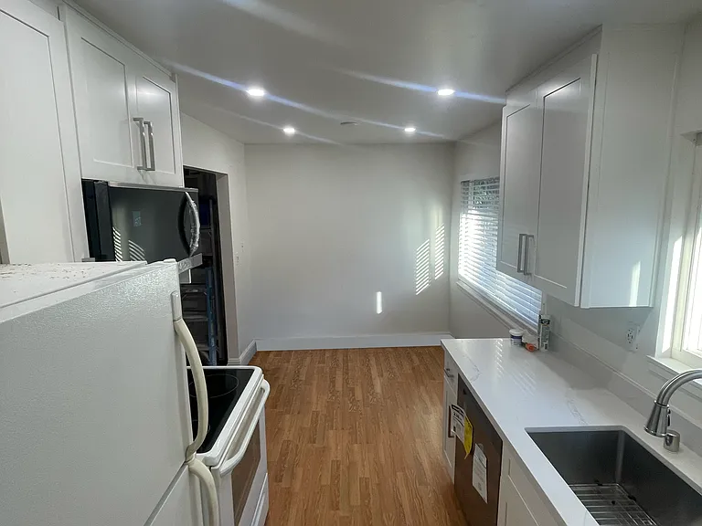 777 Palomino Dr #D — Photo 2