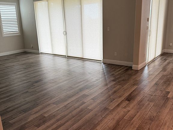 3rd image of 636 Amanecer Ave