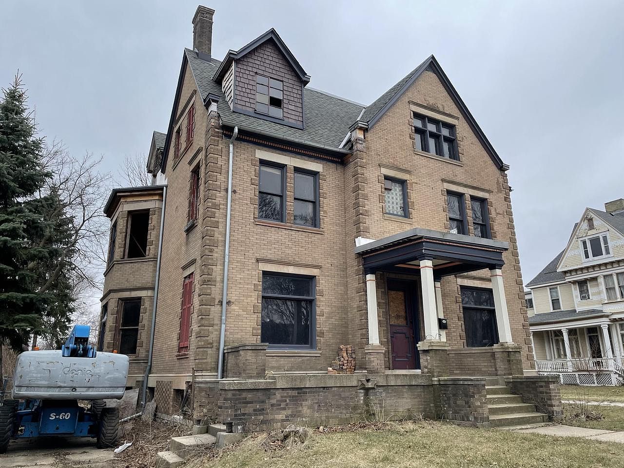 3005 West Kilbourn AVENUE, Milwaukee, WI 53208 Zillow