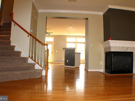 4th image of 8162 Skelton Cir