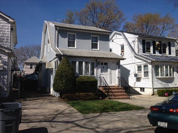 1st image of 1950 Kimball St