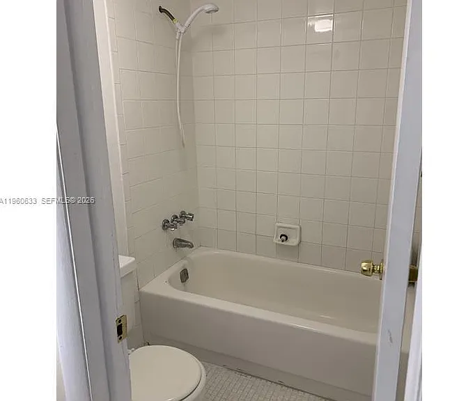 19791 SW 114th Ave #331 — Photo 7