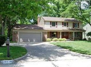 20326 Ronsdale Dr, Beverly Hills, MI 48025