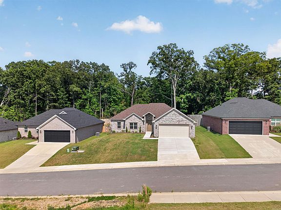 3rd image of 5009 Springwood Cir