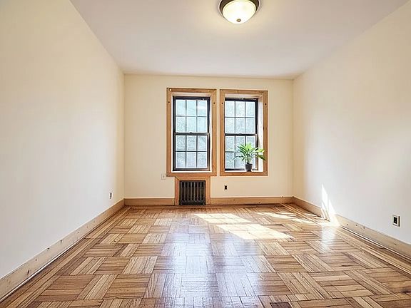 3rd image of 1140 Saint Johns Pl APT 7