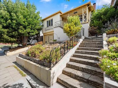 10536 Sheldon St, Oakland, CA, 94605