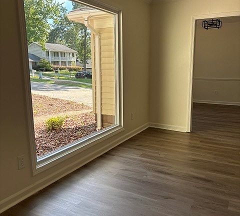 2nd image of 3421 N Quay Dr